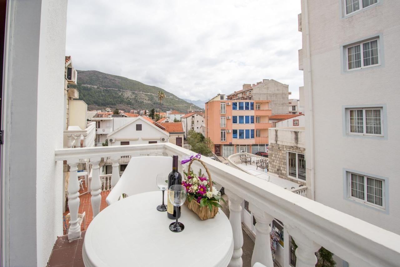 Apartments & Rooms Nikolic Budva Eksteriør bilde