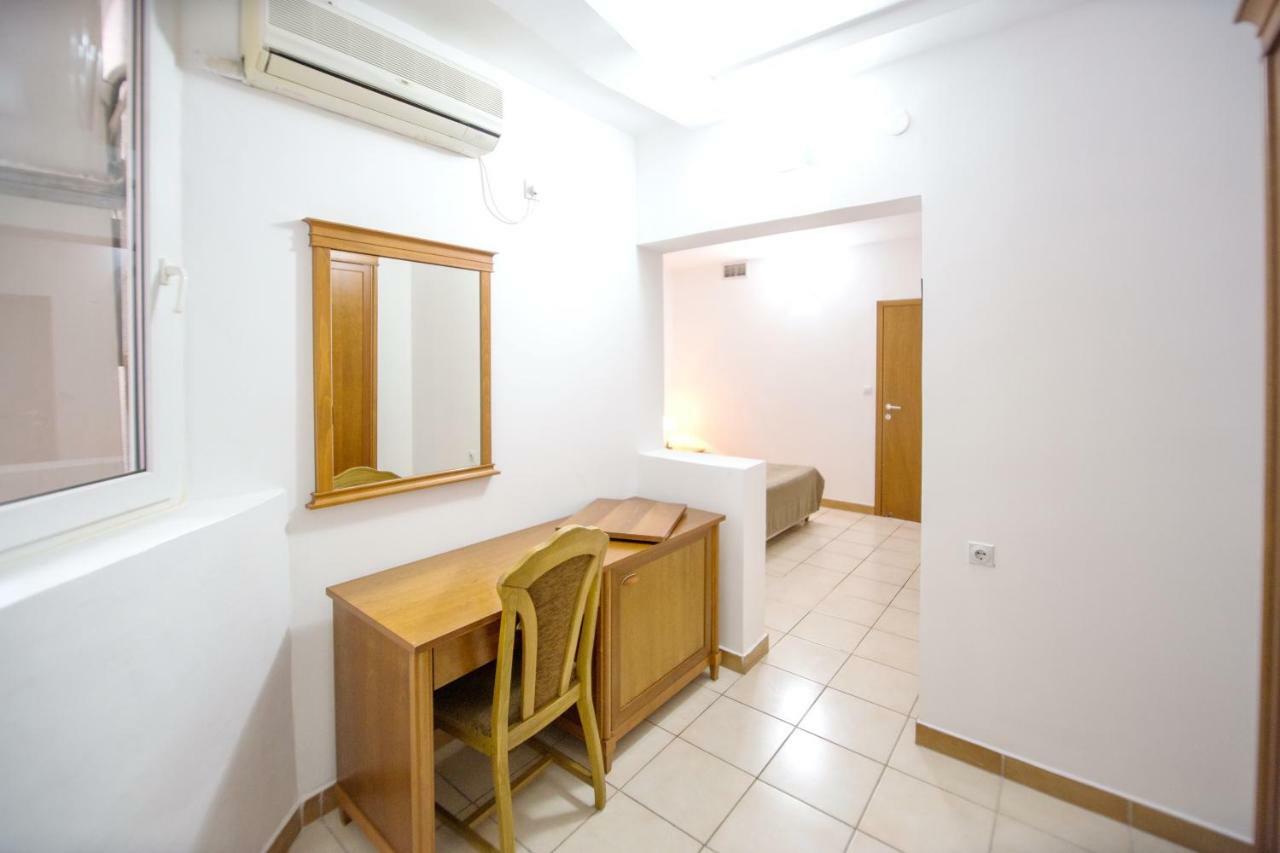 Apartments & Rooms Nikolic Budva Eksteriør bilde